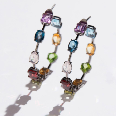 Argola Colors Média em Ouro Negro e Pedras Brasileiras